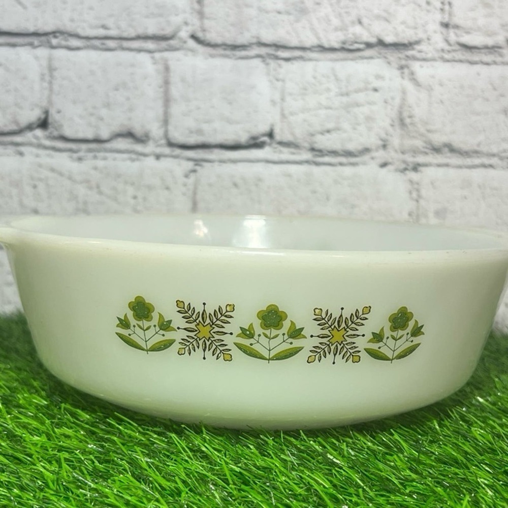 Vintage Anchor Hocking Fire King‎ Meadow Green 437 casserole 1.5 qt